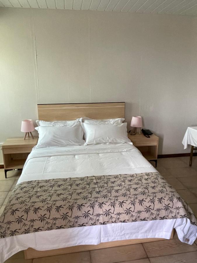 Kirin Guesthouse And Restaurant Port Louis Exterior foto